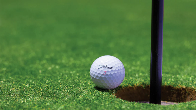 Mengenal Golf: Olahraga Elegan yang Menantang Pikiran dan Ketepatan